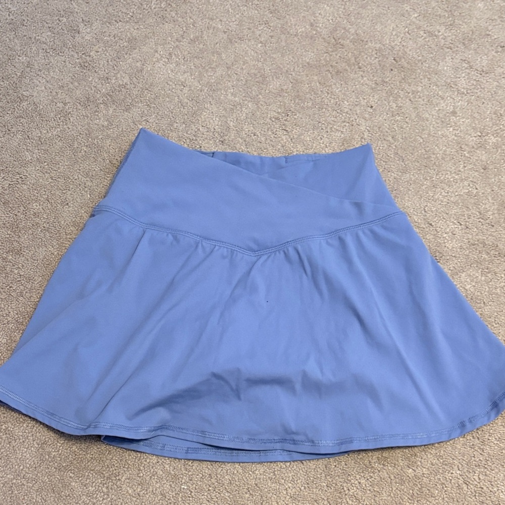 women’s 90 degree periwinkle skort (small)